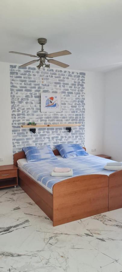 Apartmani Centar Seline Paklenica Luaran gambar