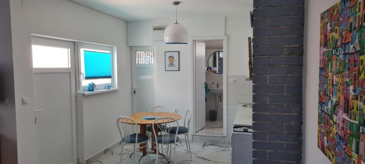 Apartmani Centar Seline Paklenica Luaran gambar