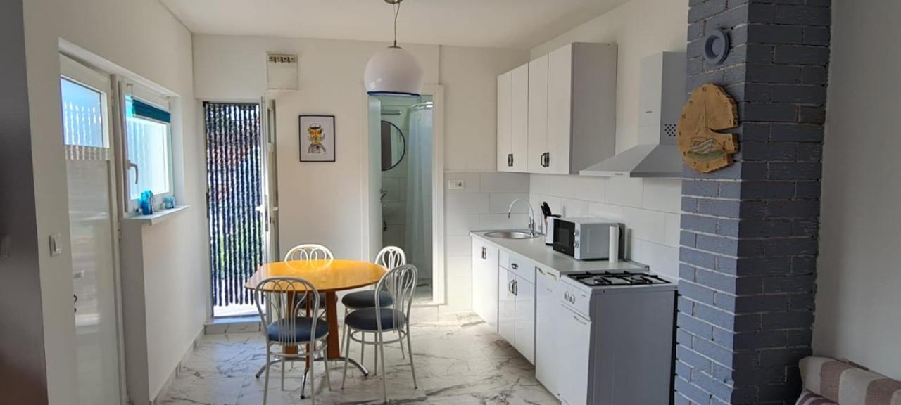 Apartmani Centar Seline Paklenica Luaran gambar